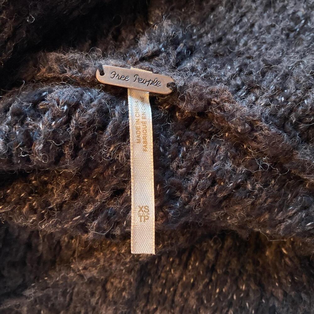 Knit Blackdark Grey Button Up - image 5